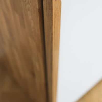 Griffleiste Detail Kleiderschran nox